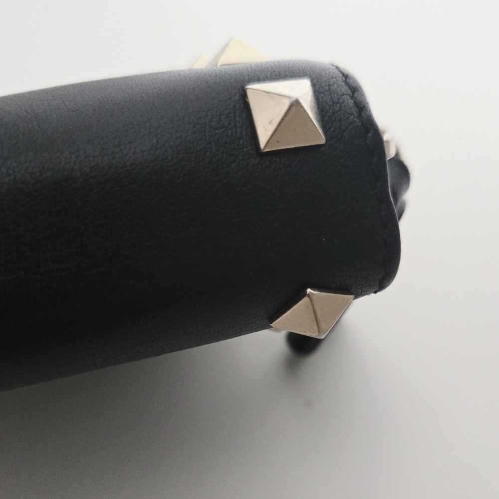 Authentic VALENTINO Garavani Rockstud Bifold Compact Wallet Card Holder Clutch - Picture 14 of 15